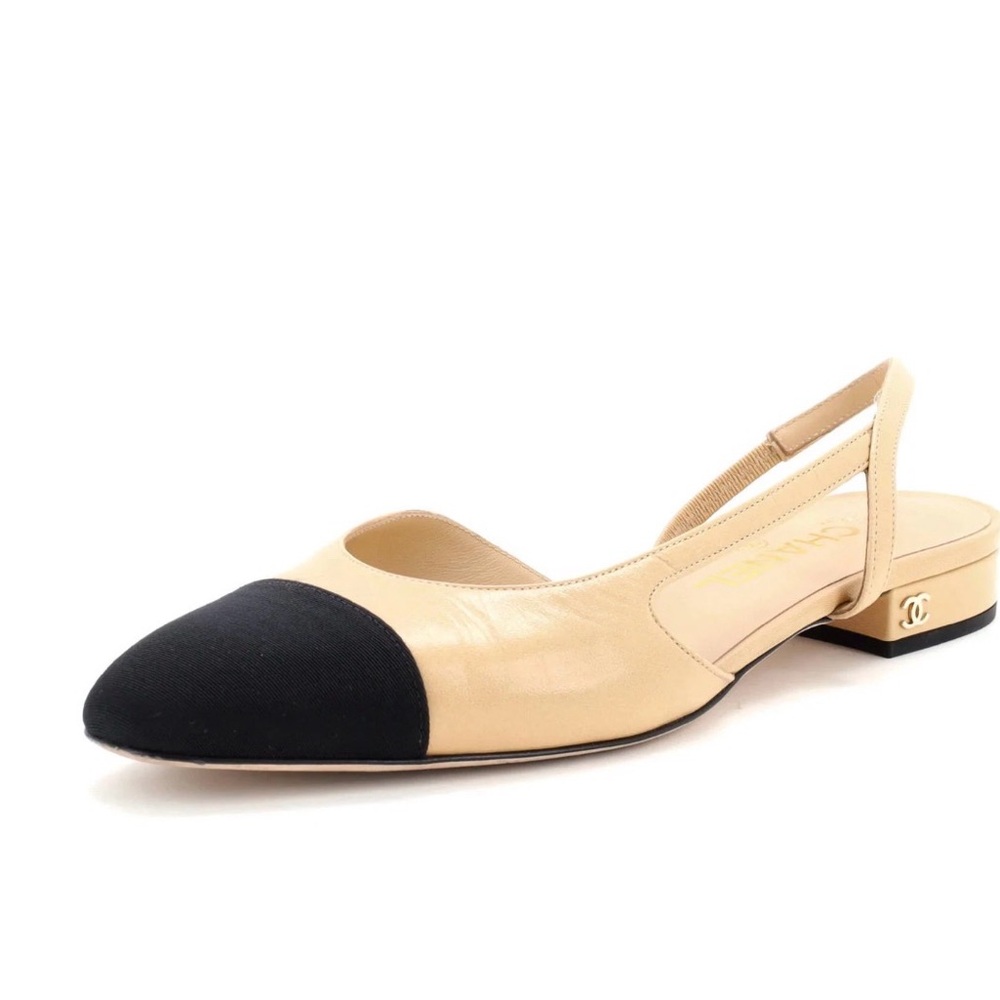CHANEL Two-Tone Beige and Black Flats